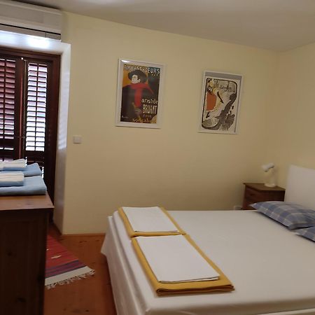 Villa Rustika Sutivan Esterno foto