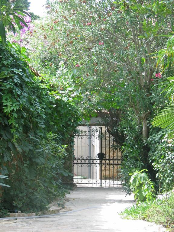 Villa Rustika Sutivan Esterno foto